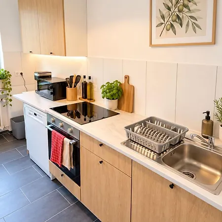 Bege Renastay Appartement